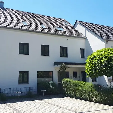 Gaestehaus Lodermeier Han/Misafirhane
